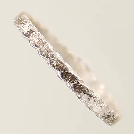 Ring mönstrad stl:19¾ bredd 2,1mm silver 925/1000 Vikt: 1,5 g