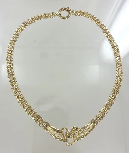 Collier längd 43,5 cm bredd 8-20 mm, vass defekt länk 21K  Vikt: 22,1 g