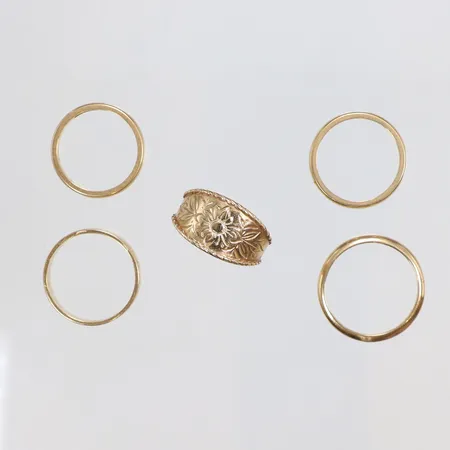 Diverse guld, (5 ringar), gravyrer, 18K Vikt: 21,6 g