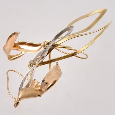 Diverse defekt guld, 18K, 2,43g. 