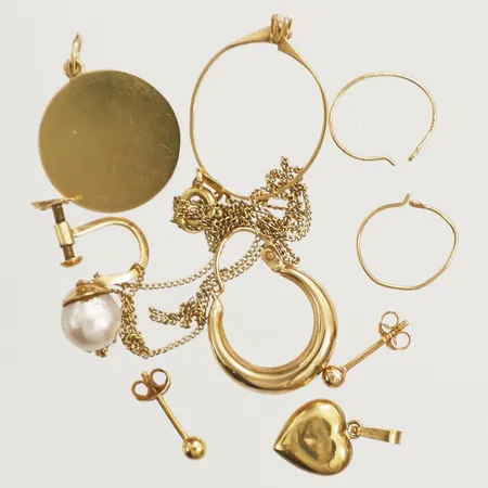 Diverse guld, defekt, 18K Vikt: 6,2 g