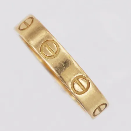 Ring stl:16 bredd 3,5mm, gravyr, repig, OBS! ej märkesdesign, 18K  Vikt: 3,9 g