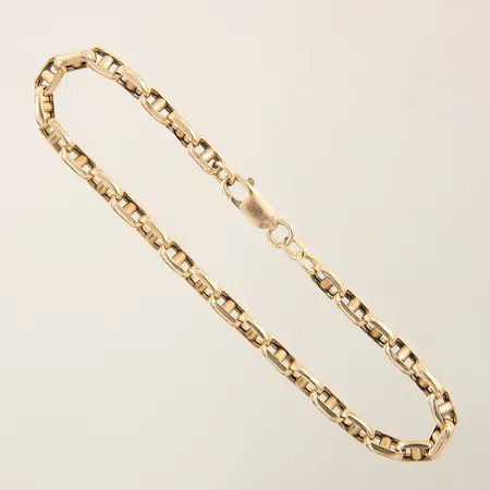 Armband GHA längd 19cm bredd 4mm, mindre bucklor, 18K  Vikt: 4,7 g