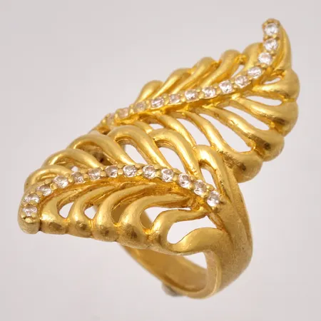 Ring stl:17 bredd ca 4-36mm, vita stenar, thaiguld 23K, 1bath, 15,2g.
