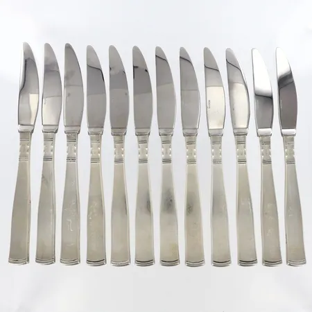 12 matknivar Rosenholm, längd ca 19cm, fyllda skaft, stålblad, Silver 830/1000 Vikt: 758,3 g