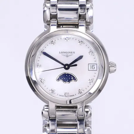 Damur Longines PrimaLuna Ø30,5mm, quartz, datum, månfas, pärlemorurtavla med diamantindex, ref. L8.115.4, serienummer 51512736, stållänk med viklås, total längd inkl. boett ca 16cm, går ej i behov av batteribyte, inga tillbehör
