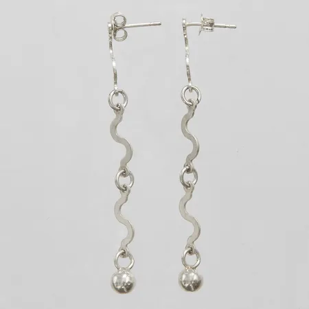 Örhängen längd 55mm, stift, 925/1000 silver Vikt: 2,2g Vikt: 2,2 g
