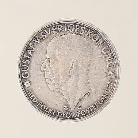 Mynt Gustaf V Sveriges Konung Sveriges Riksdag 1435-1935, 5kr Ø36mm, silver 900/1000 Vikt: 25 g