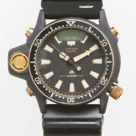 Herrur Citizen Pro Master, quartz, digital/analog, Ø43mm, gummiband, repig baksida, bruksslitage, ej funktionstestad, batteribyte behövs, inga tillbehör