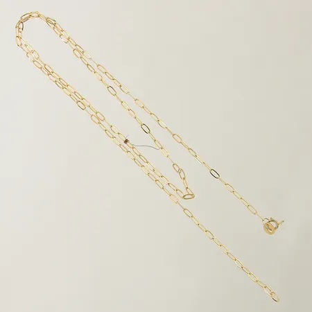 Kedja längd:41cm bredd:2mm, hårrester, skadad vid lås, 18K Vikt: 1 g