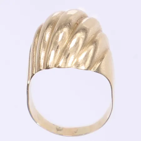 Ring stl ca 18, bredd 3-19mm, bucklig, missformad skena, mycket sliten, ostämplad, 14K Vikt: 4,4 g