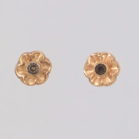 Örhängen med stenar, bredd 6,9mm, snurrebussar saknas, 18K Vikt: 0,7 g