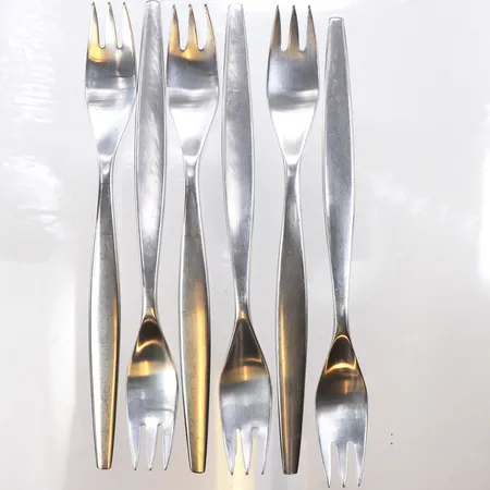 Matbestick AB Gense Eskilstuna, 12 delar, 6 gafflar, längd:20cm, 6 knivar, längd:20cm, rostfritt stål,  med originalförpackning. Skickas med paket.