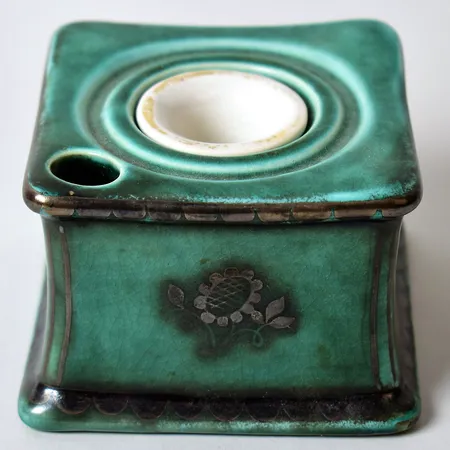 Skrivställ Argenta Gustavsberg, höjd 5,5cm samt 7,7x2cm. Skickas med postpaket.