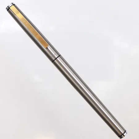 Reservoarpenna, Pelikan Souverän, stift 14K, bläckrester, ej funktionstestad. Vikt: 0 g