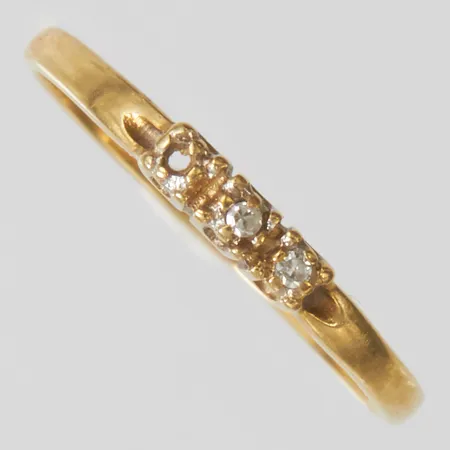 Ring skadad saknar sten 14K Vikt: 0,6g Vikt: 0,6 g