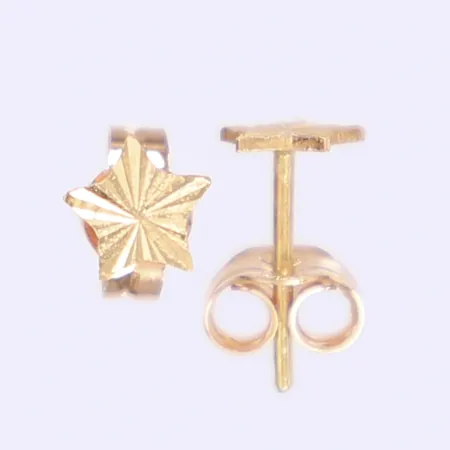 Ett par örhängen stjänor 12x5mm 18K  Vikt: 0,5 g