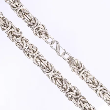 Halskedja kejsarmodell 66cm bredd 17mm, lås ej i silver, 925/1000 silver Vikt: 660,1 g