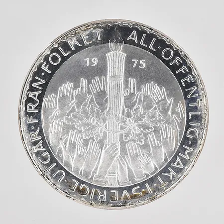Minnesmynt Ø 36mm All offentlig makt i Sverige utgår från folket 1975 nominellt värde 50kr silver 925/1000 plastetui Vikt: 27 g