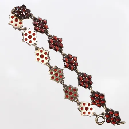 Armband med granater, längd;18cm, 830/1000 silver. Vikt: 11 g