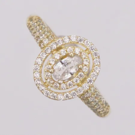Ring med vita stenar, stl:18¼ bredd 11,6mm, förgyllt silver 925/1000 Vikt: 2,3 g