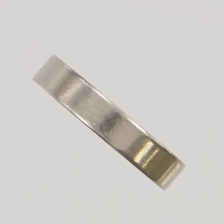 Ring stl17 bredd:3,8mm graverad 18K 4,5g.