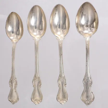 4 Skedar Olga längd 11,5cm-12,7cm, 830/1000 silver Vikt: 65 g