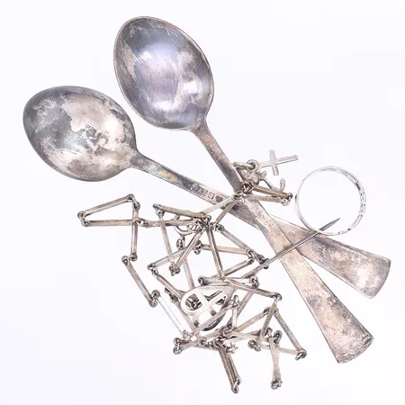 Diverse silver defekt 830-925/1000 Vikt: 40,6 g