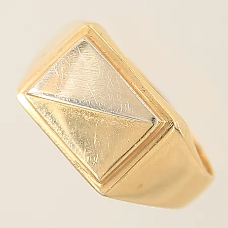 Klackring stl:20¼ bredd:4-11mm vitguldsdetaljer, något repig skena, 18K Vikt: 3,5 g