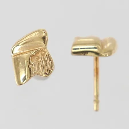 Ett par örhängen ca 5x7,5mm stopp saknas, 14K Vikt: 0,6 g