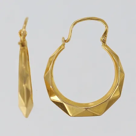 Ett par örhängen Ø24mm bredd ca 2x3mm 18K Vikt: 1,8 g
