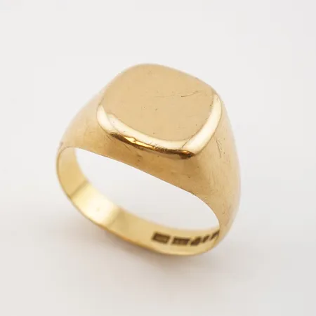 Ring, stl 19½(62), bredd 14mm, 18k Vikt: 7,1 g
