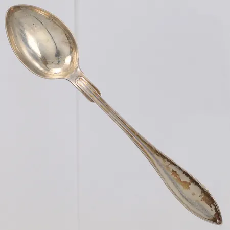1 Mockasked längd 11cm, modell Svensk spetsig, 830/1000 silver Vikt: 10,4 g