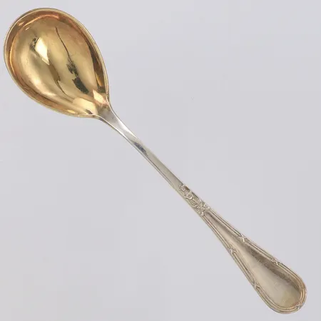 Sked längd 14,4cm, förgyllt blad, gravyr, 830/1000 silver Vikt: 27 g