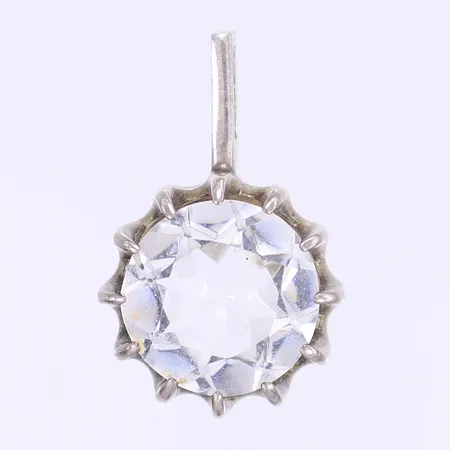 Hänge med vit sten Bengt Hallberg 30x20mm silver 830/1000 Vikt: 10,6 g