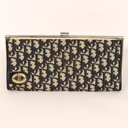 Väska Christian Dior Frame Kisslock Clutch, 28x14x3cm, svart Oblique canvas, läderdetaljer och beslag i gulmetall, 1970-tal, åldersbetingat bruksslitage, fläckar utvändigt.