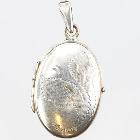 Medaljong, längd:34,8mm, bredd:21mm, 925/1000 silver. Vikt: 9,2 g