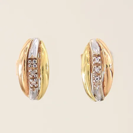 Örhängen med 8/8-slipade diamanter 6 x ca 0,005ct 13,2-6,4mm, trefärgade 18K Vikt: 1,8 g