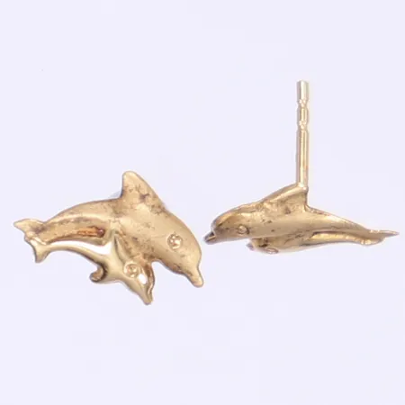 Ett par örhängen delfiner 7x11mm saknar snurrebussar 18K  Vikt: 0,2 g