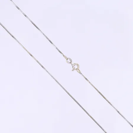 Halskedja Venezia 42cm, bredd 1mm, något bucklig, vitguld 18K Vikt: 2,4 g