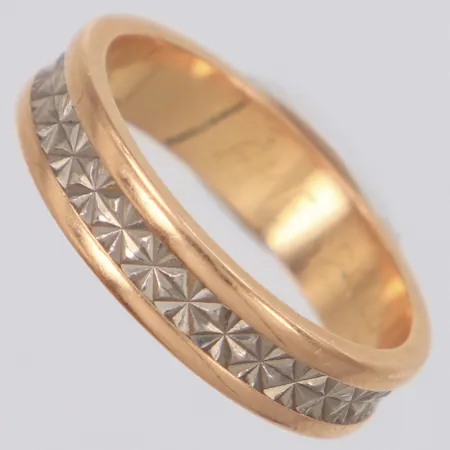 Ring, stl:17½, gravyr, rödguld/vitguld, 18K Vikt: 5,1 g