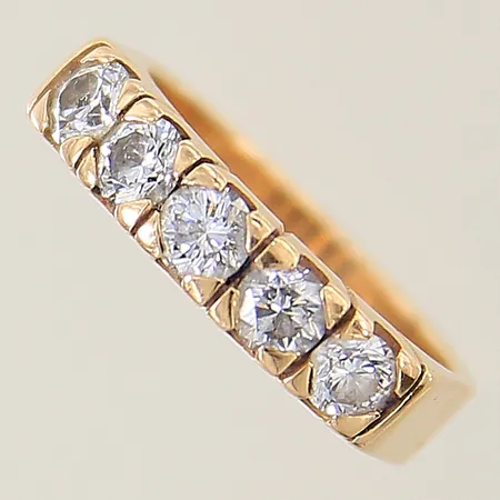 Ring Schalin med diamanter 5 x ca 0,15ct stl:15½ bredd 4mm, gravyr 18K Vikt: 5,1 g