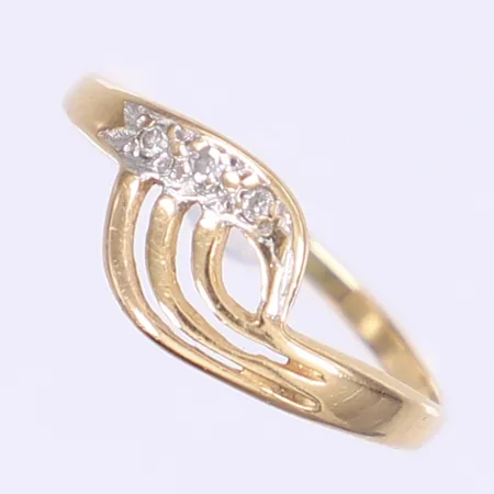 Ring med diamanter totalt 3xca 0,01ct stl:17 bredd 1-8mm 18K Vikt: 1,6 g