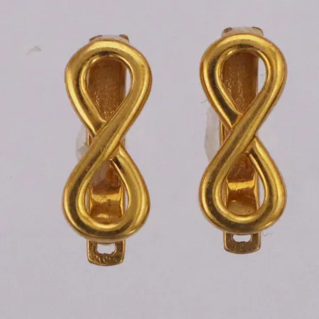 Ett par örhängen ca 19mm bredd ca 6mm 21K Vikt: 3,6 g