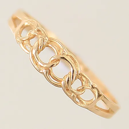 Ring Bismarck stl:17¼ bredd 1,8-4,7mm 18K Vikt: 1,2 g