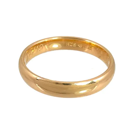 Ring i 18K guld, slät modell, Schalins Ringar AB (BÖS), stl:19¾ mm, bredd 4 mm, fint skick, invändig gravyr Vikt: 5,1 g