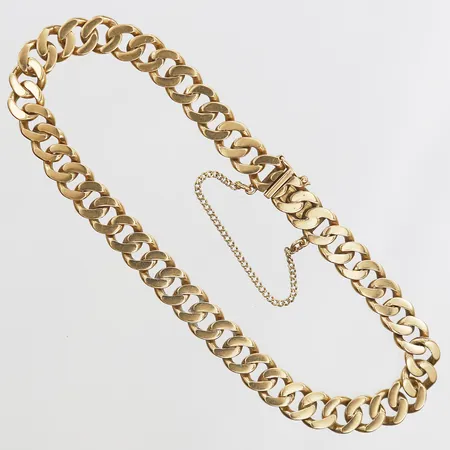 Armband Pansar längd ca 18,5cm, bredd 6mm, säkerhetskedja, Guldvaruhuset Aktiebolag, Stockholm år 1944, 18K. Vikt: 17,1 g