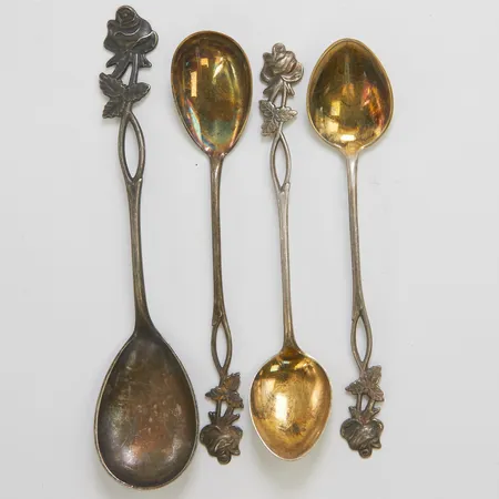4 Diverse skedar, finska stämplar, 830/1000 silver Vikt: 47,3g Vikt: 47,3 g