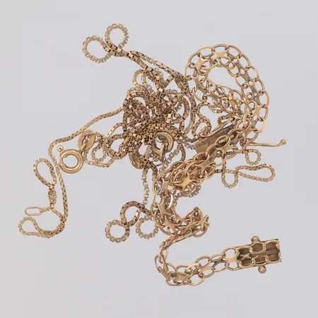 2 Kedjor armband, skadat, 18K Vikt: 11,3 g