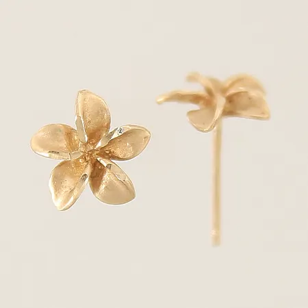 Örhängen blomma blank/matt Ø9mm saknar snurrebussar 14K Vikt: 0,8 g